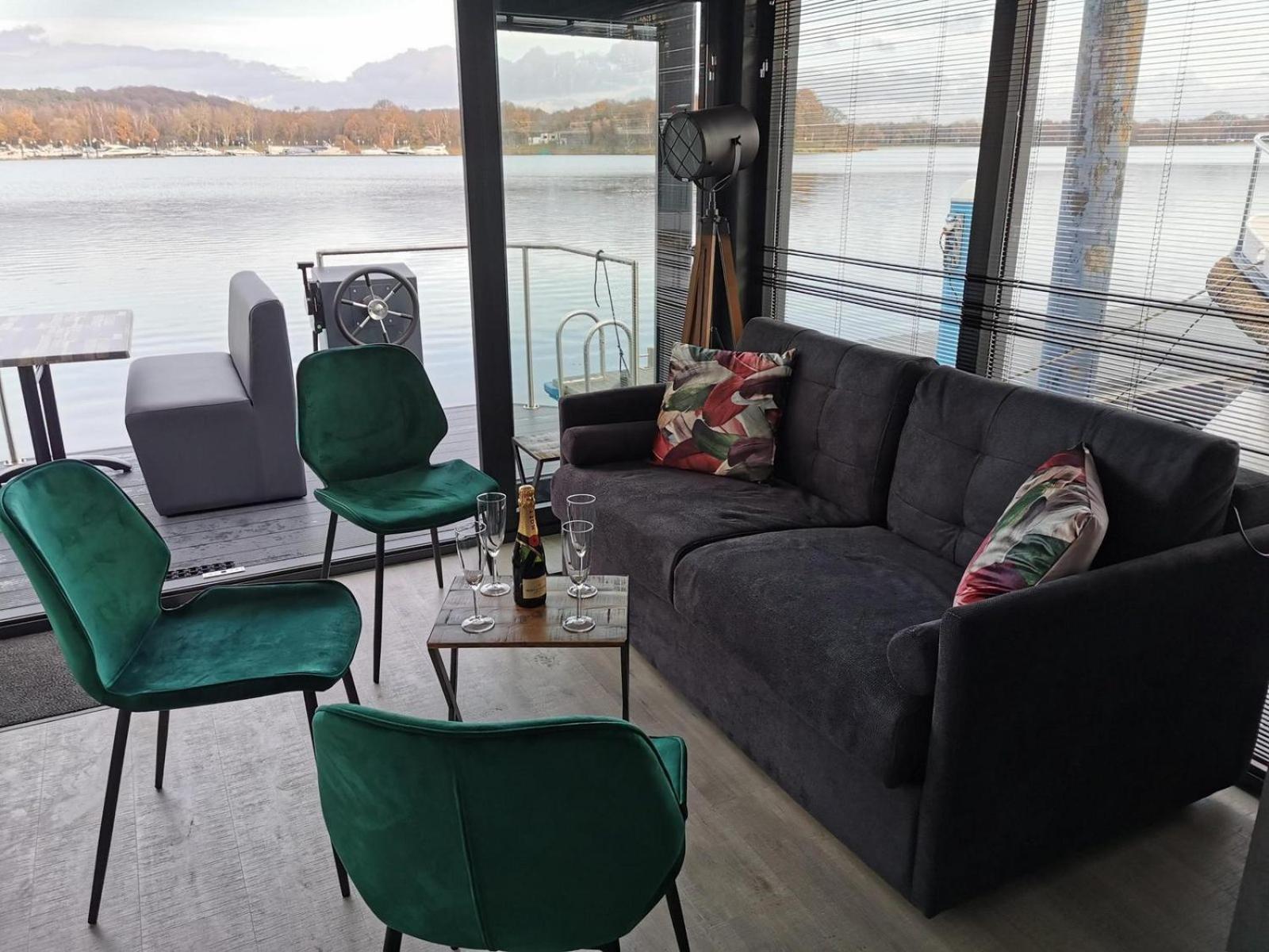 Houseboat Marina Mookerplas 4-6 Persons Plasmolen Buitenkant foto
